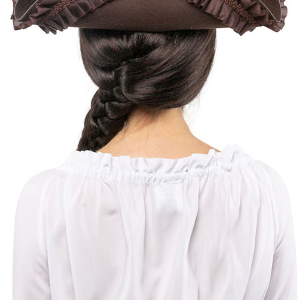 Driespits O'Malley, Bruin