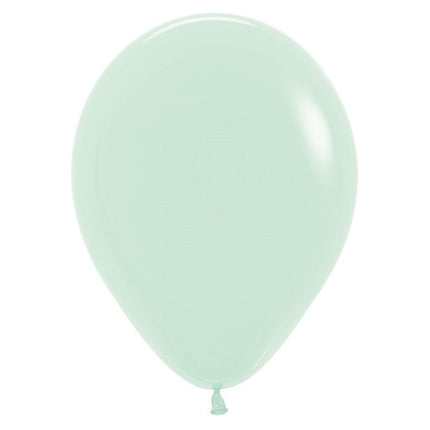 Ballonnen Pastel Matte Green 23cm 50st van Sempertex koop je bij Partywinkel