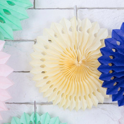 Beige Lint 30cm 3st van Partydeco koop je bij Partywinkel