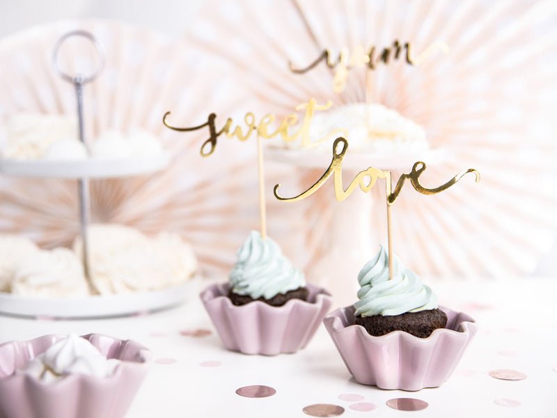 Cupcake Toppers Goud Sweet Love Yum 13cm 6st van Partydeco koop je bij Partywinkel