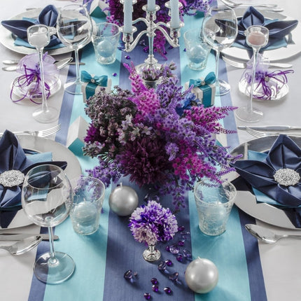 Donkerblauwe Tafelloper 36cm 9m van Partydeco koop je bij Partywinkel