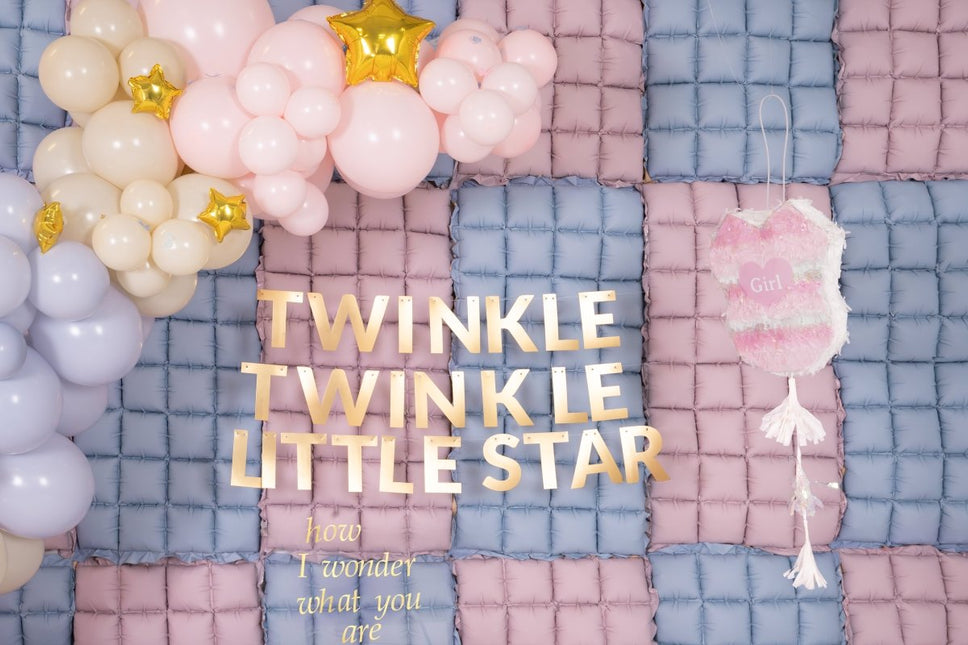 Gender Reveal Pinata 35cm van Partydeco koop je bij Partywinkel