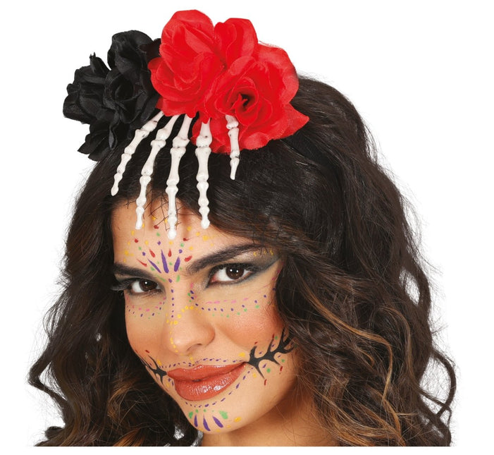 Halloween Haarband Skelet Hand Met Bloem van Fiestas Guirca koop je bij Partywinkel