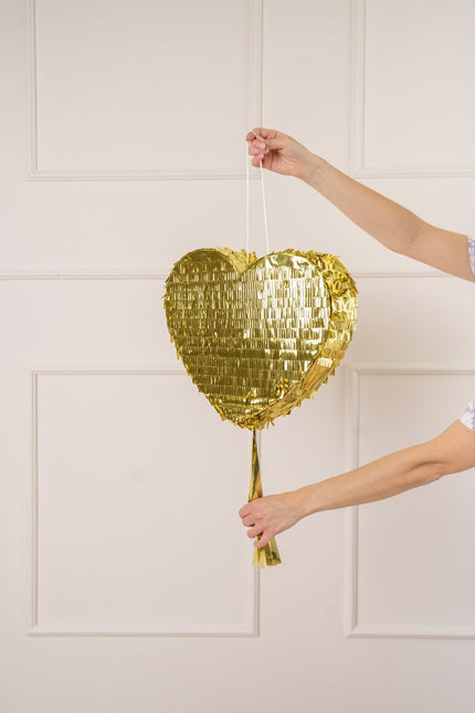 Hart Pinata Goud 36cm van Partydeco koop je bij Partywinkel