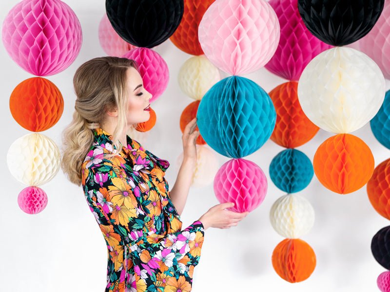 Honeycomb Bal Zwart 30cm van Partydeco koop je bij Partywinkel