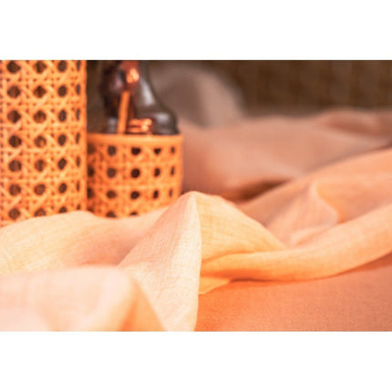 Ivoorkleurige Tafelloper Chiffon 3m van CHAKS koop je bij Partywinkel