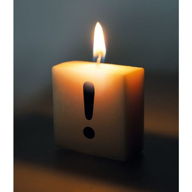 Letter Kaarsje ! 4cm van Paper Dreams koop je bij Partywinkel