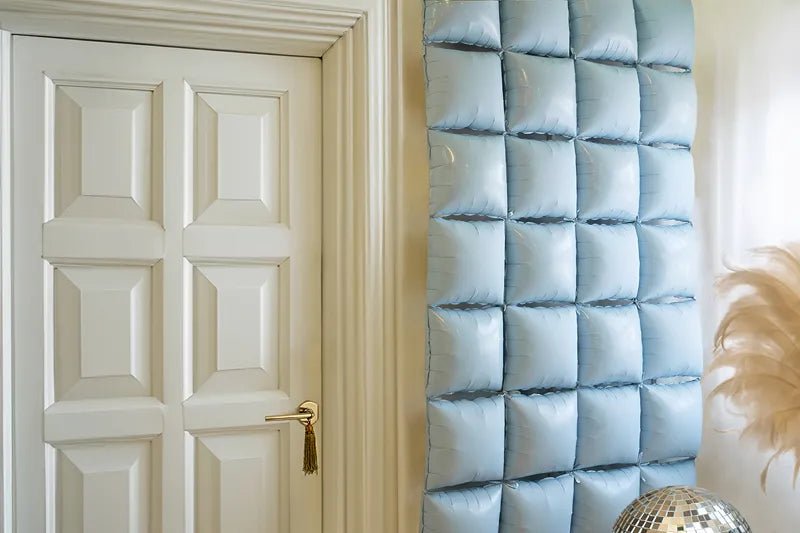 Lichtblauwe Ballon 35cm 4st van Partydeco koop je bij Partywinkel