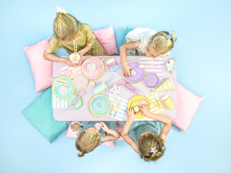 Lichtblauwe Servetten Live Laugh Love 33cm 20st van Partydeco koop je bij Partywinkel