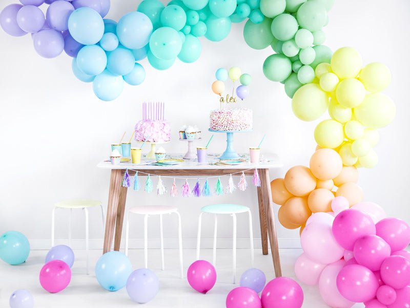 Lila Kaarsen 14cm 12st van Partydeco koop je bij Partywinkel