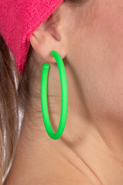 Neon Groene Oorbellen van Wilbers & Wilbers koop je bij Partywinkel