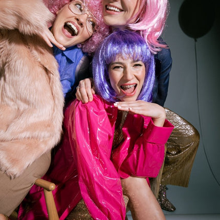 Paars Pruik Cleopatra van Partydeco koop je bij Partywinkel