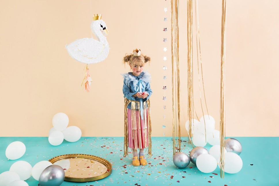 Pinata Zwaan 50cm van Partydeco koop je bij Partywinkel