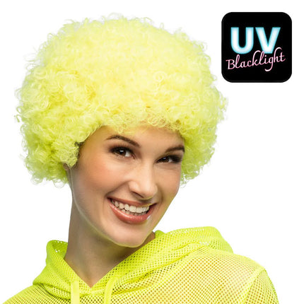 Pruik Curly neongeel UV van Boland koop je bij Partywinkel