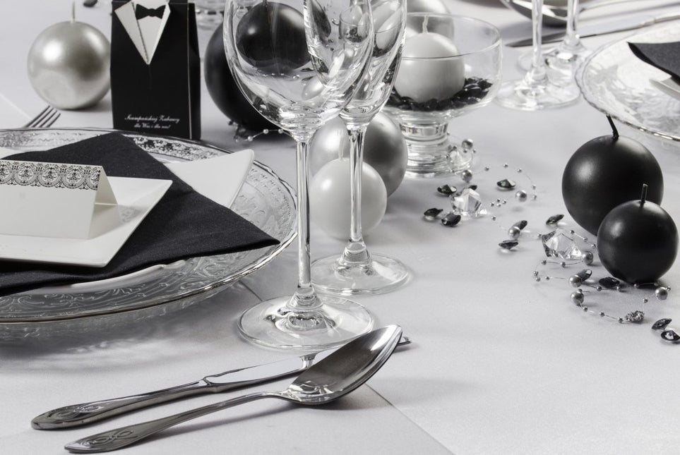 Witte Tafelloper 36cm 9m van Partydeco koop je bij Partywinkel