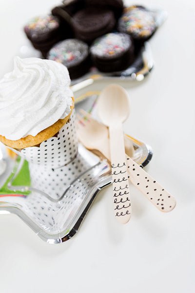 Zilveren Bordjes 18cm 6st van Partydeco koop je bij Partywinkel