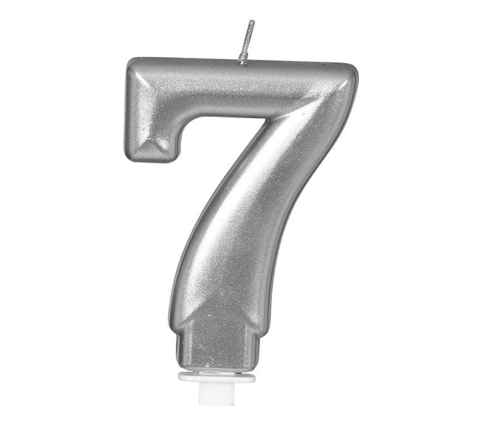 Zilveren Kaars 7 Jaar Metallic 8cm van Fiestas Guirca koop je bij Partywinkel