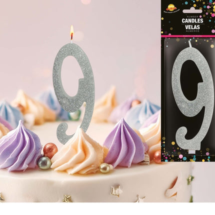 Zilveren Kaars 9 Jaar Glitter 12,5cm van Fiestas Guirca koop je bij Partywinkel