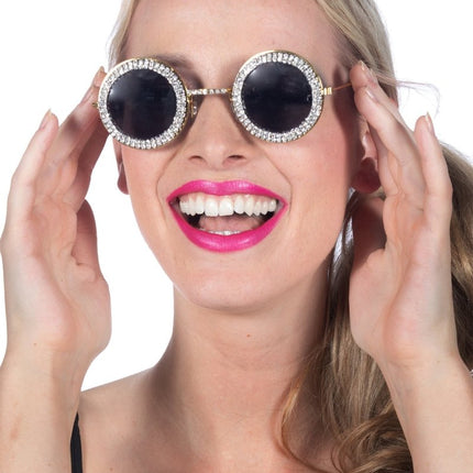 Zwart Zilveren Bril Rond Met Steentjes van Wilbers & Wilbers koop je bij Partywinkel